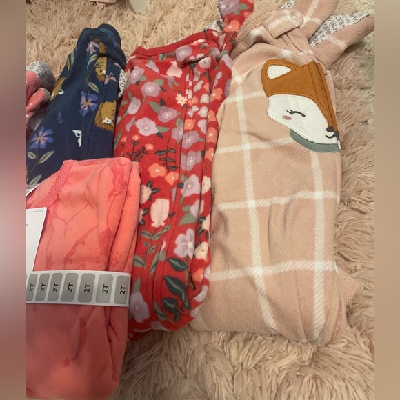 Bundle of 6 Girls’ 2T Carter’s Fleece Footed Pajamas – Zipper Front - Picture 2 of 4